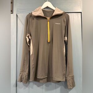 Patagonia Men’s All Weather 1/2 Zip Hoodie Size Medium